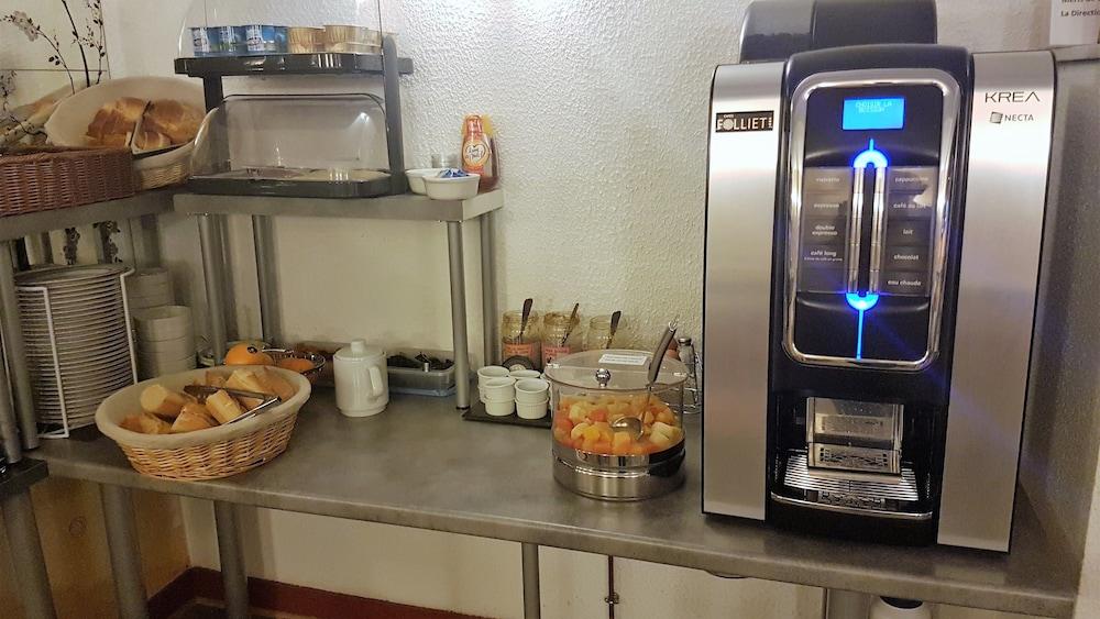 布列塔尼酒店 圣纳泽尔 外观 照片