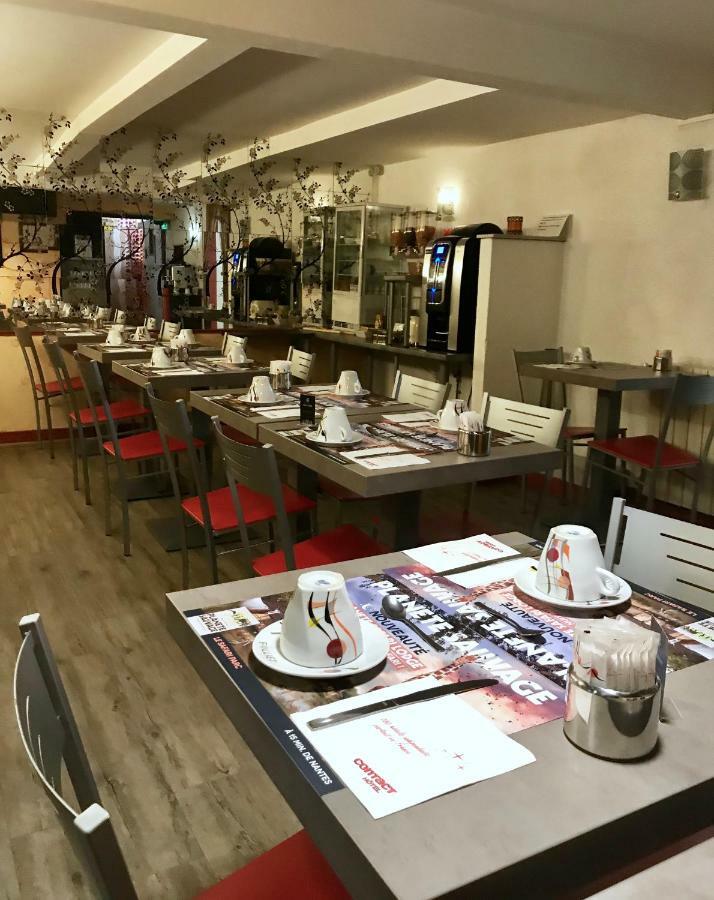 布列塔尼酒店 圣纳泽尔 外观 照片